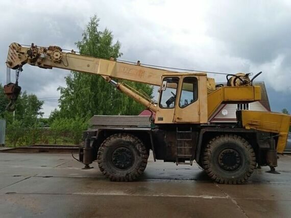 Самоходный Кран КС-4372 16тн-20тн Самоходный Кран КС-4372 16тн-20тн